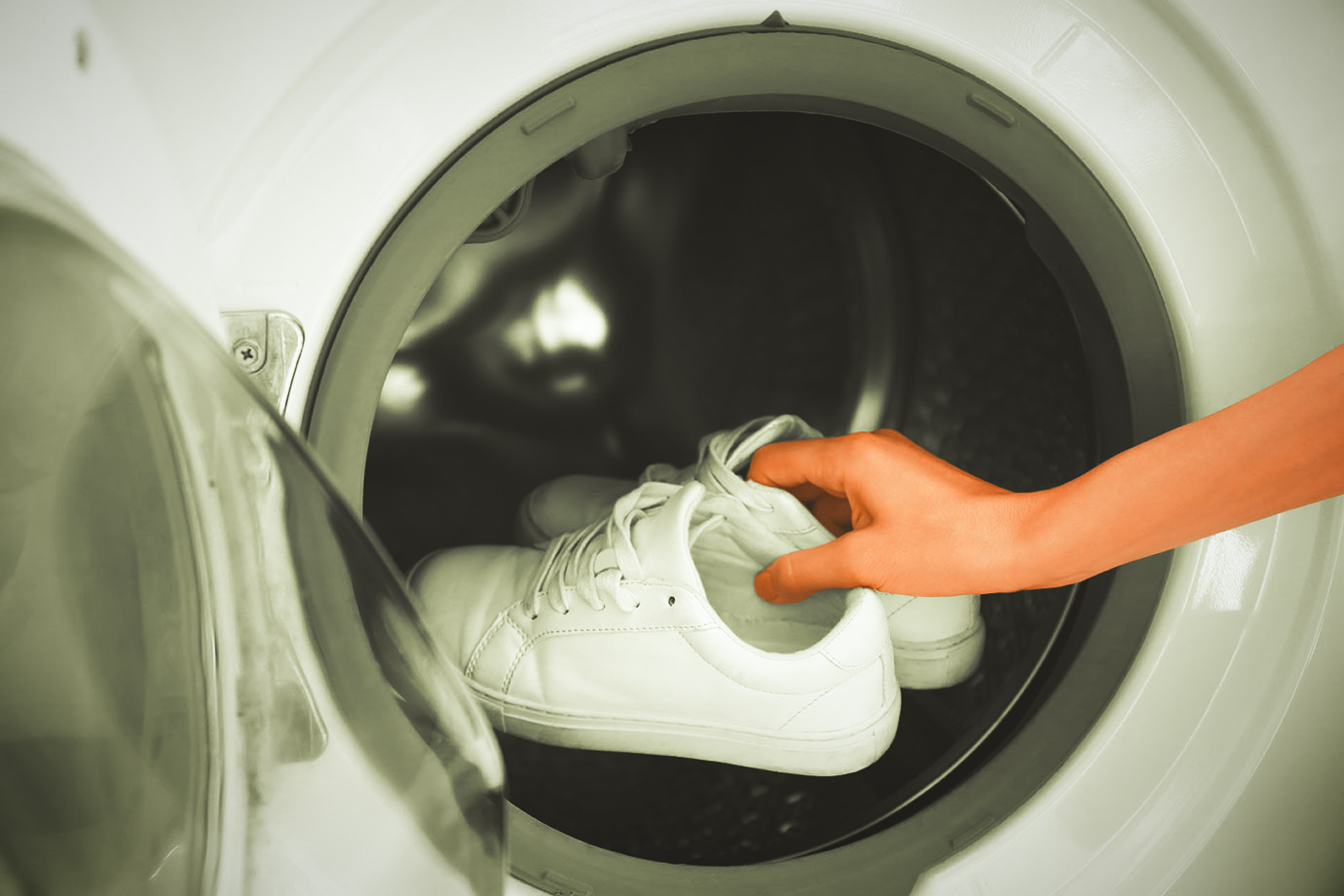 How to Wash Shoes in Washing Machine: Complete Guidance - How To Wash On Cloud Shoes In Washing Machine