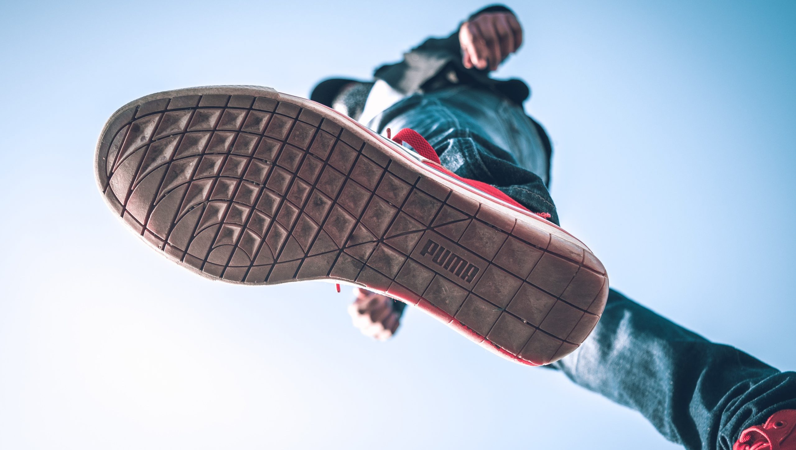 How to Clean Rubber Shoes
