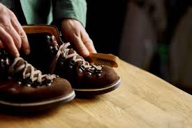 How to clean velvet shoes